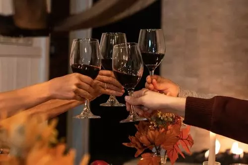 Friendsgiving Photo by RODNAE Productions from Pexels x jpg