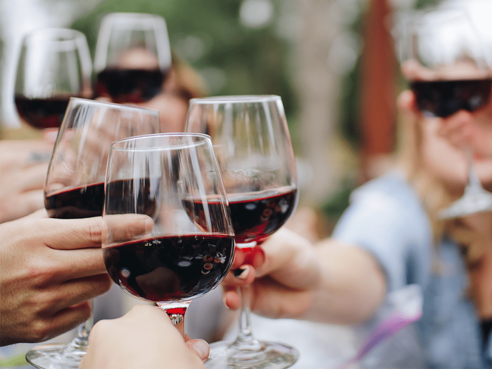 TheMO extrawine thumbnail